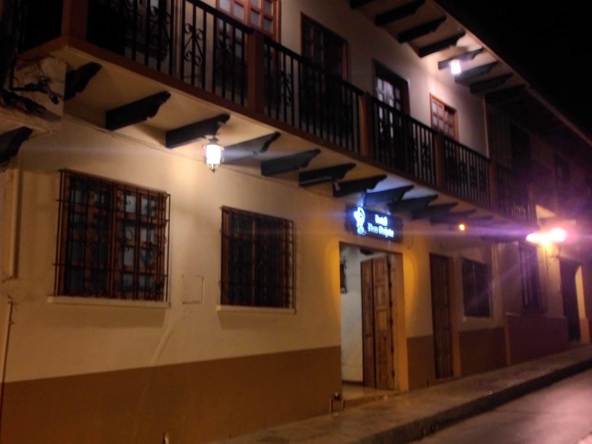 Hotel Don Quijote San Cristóbal de Las Casas Extérieur photo